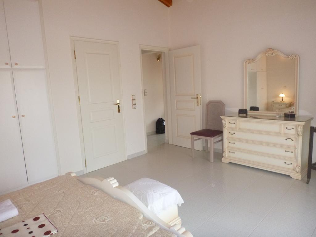 Villa Faidra Erétria Buitenkant foto